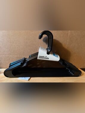 4 packs Room Essentials Black Closet Hangers - Set of 18 Plastic Hooks